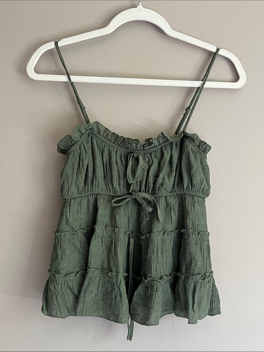 Thirty/Thirty Olive Green Tiered Ruffle Cami Tank Top size small